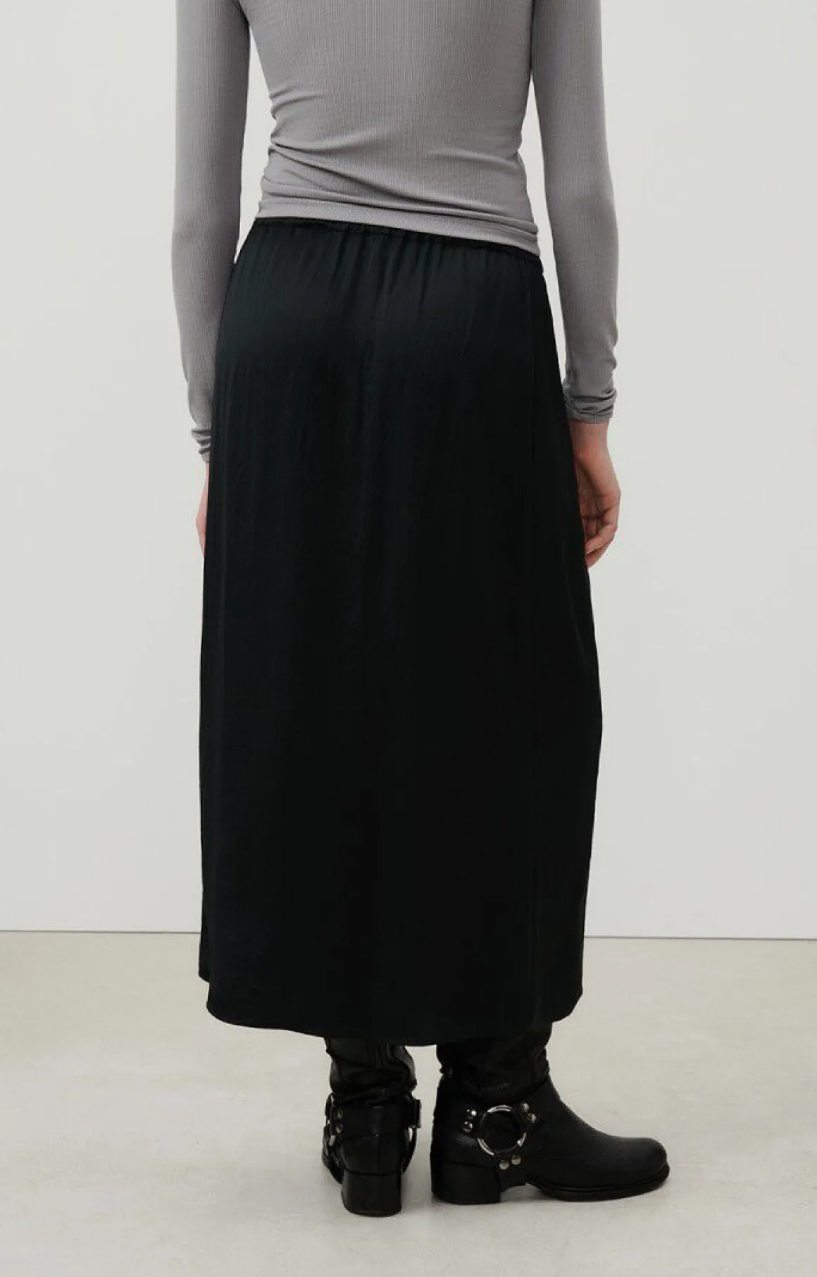 damenrock_widland_1-1.webp American Vintage | Damenrock Widland Lakritze